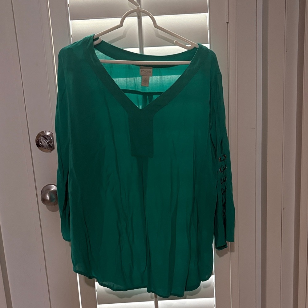 Chico's Emerald Green V-Neck Blouse